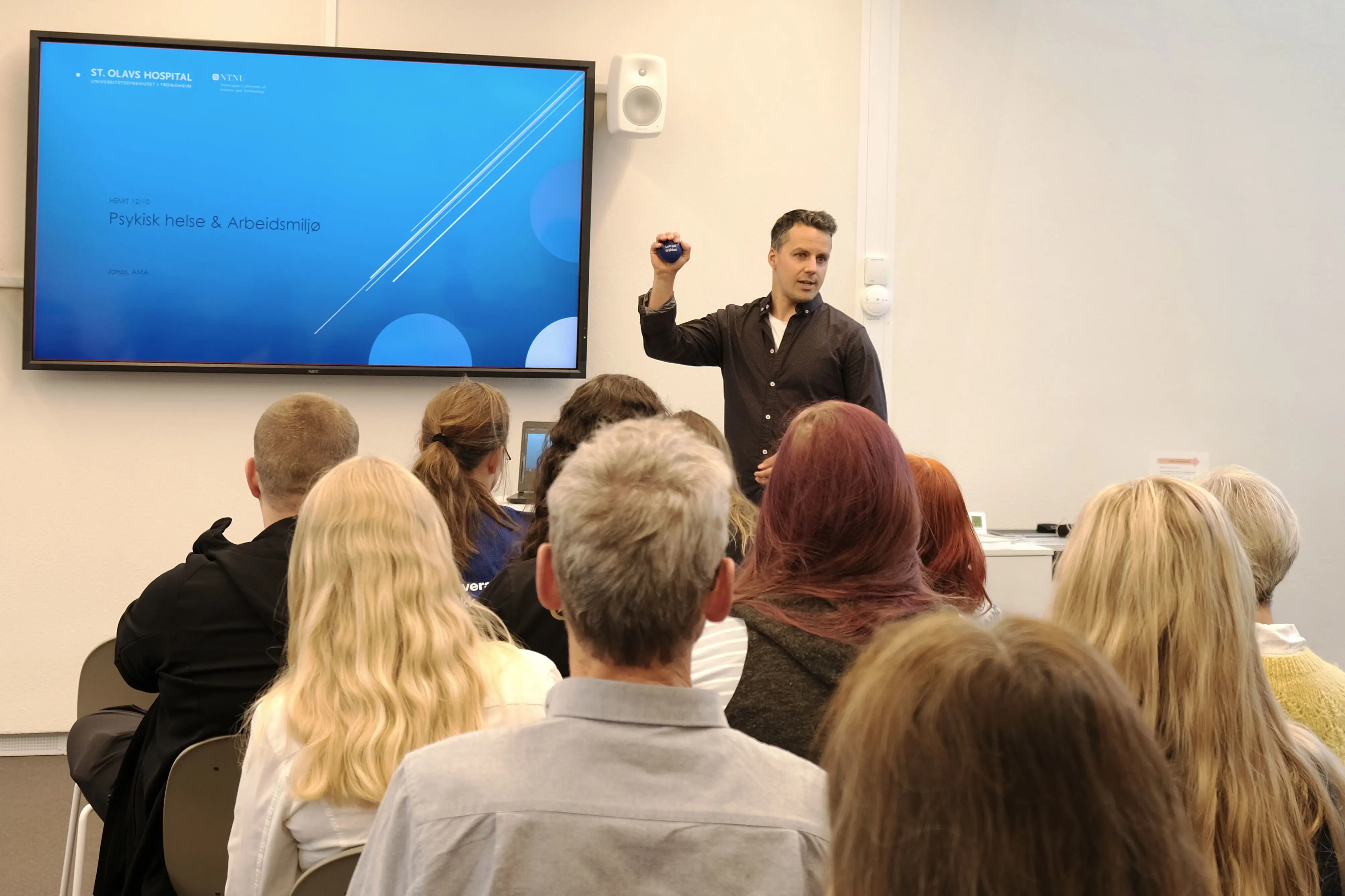 Jonas Danielsen under foredraget