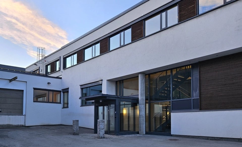 Inngangsparti til Hemit sine lokaler i Molde